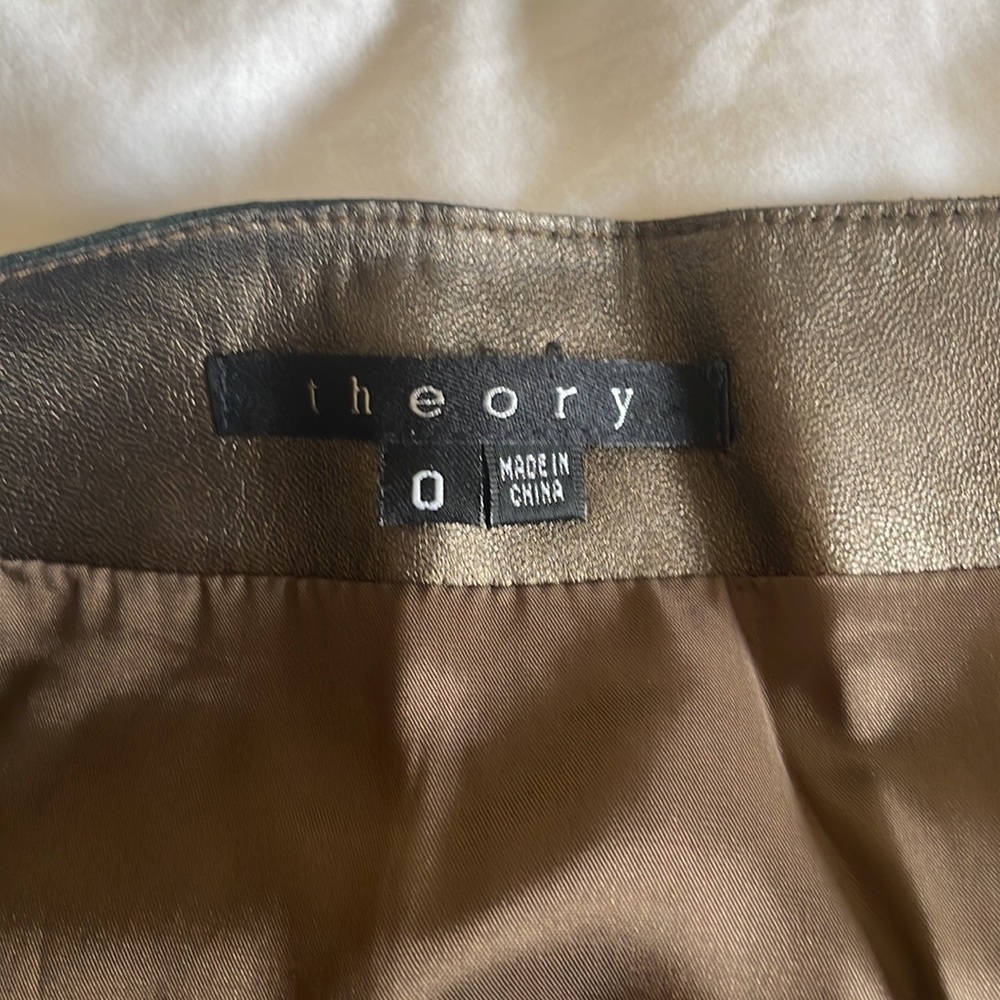 Theory leather skirt size 0 - Picture 2 of 3